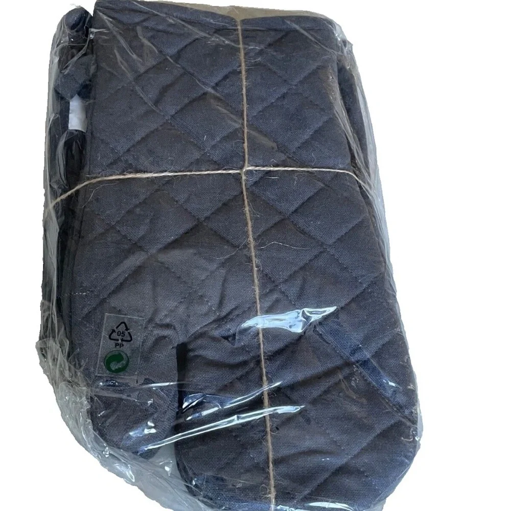 Softopia Cotton 4 piece set: 2 Cotton Oven Mitts & 2 Cotton Pot Holders;‎ Grey